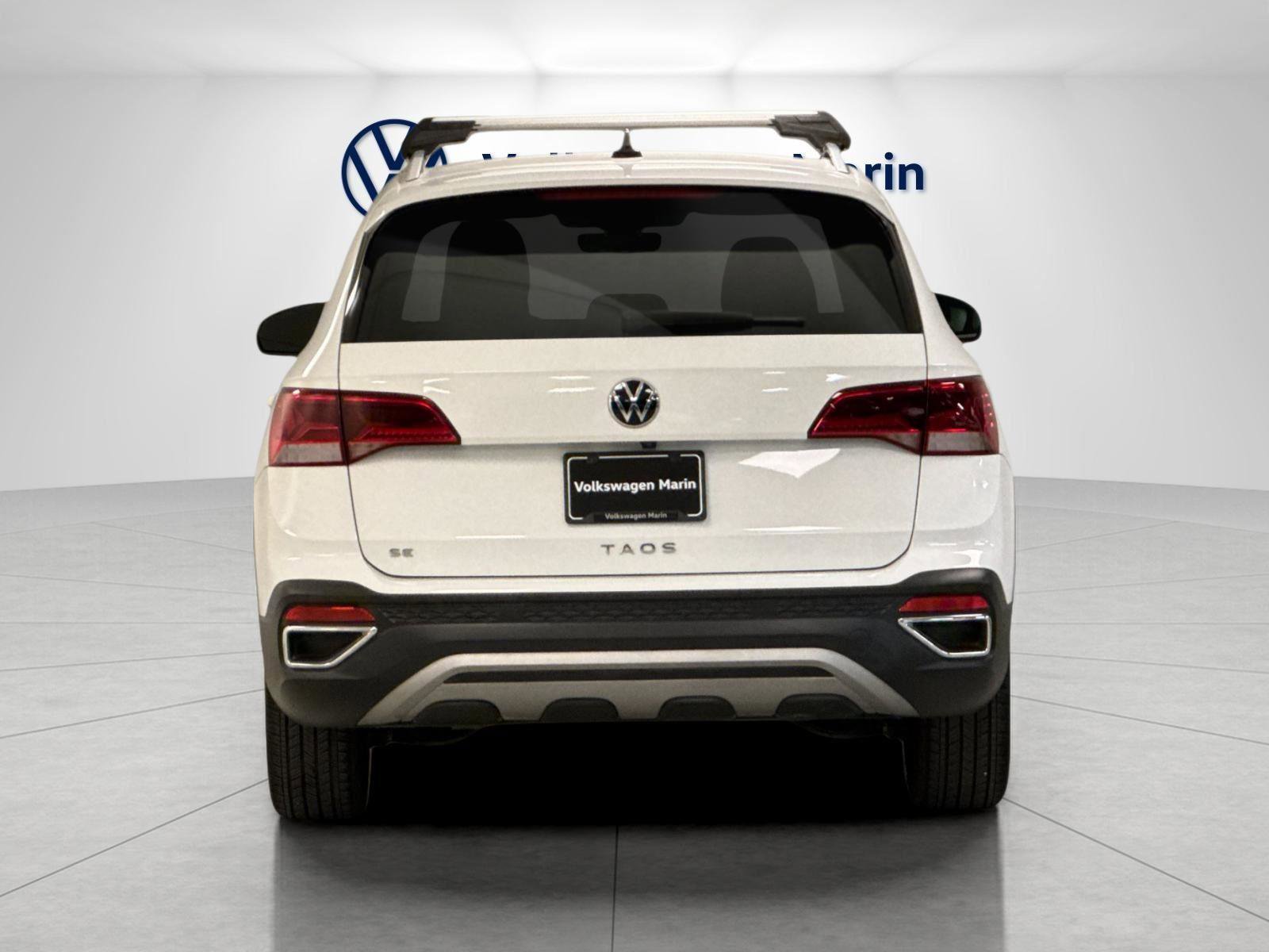 Used 2023 Volkswagen Taos SE FWD image 4