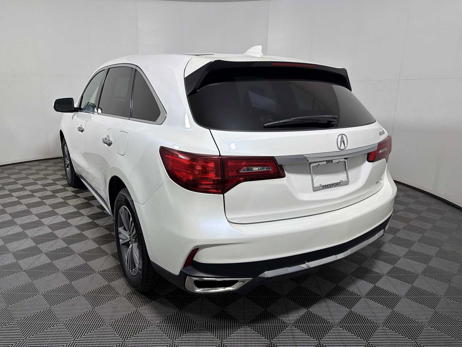 Used 2019 Acura MDX SH-AWD image 5