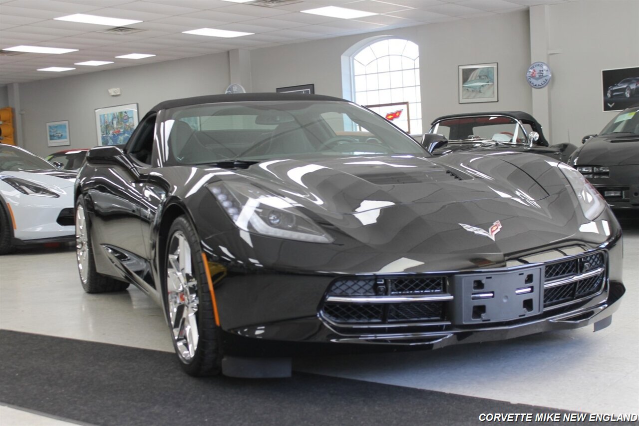 Used 2016 Chevrolet Corvette Stingray Convertible w/ 2LT Preferred Equipment Group RWD image 3