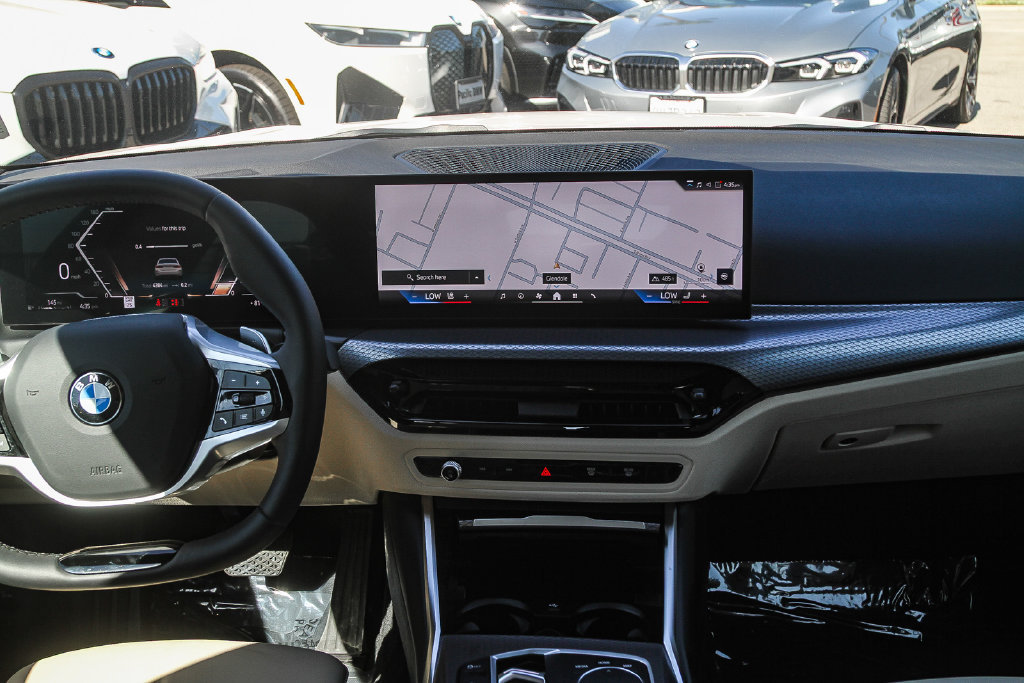 Used 2026 BMW 330i Sedan w/ Convenience Package RWD image 9