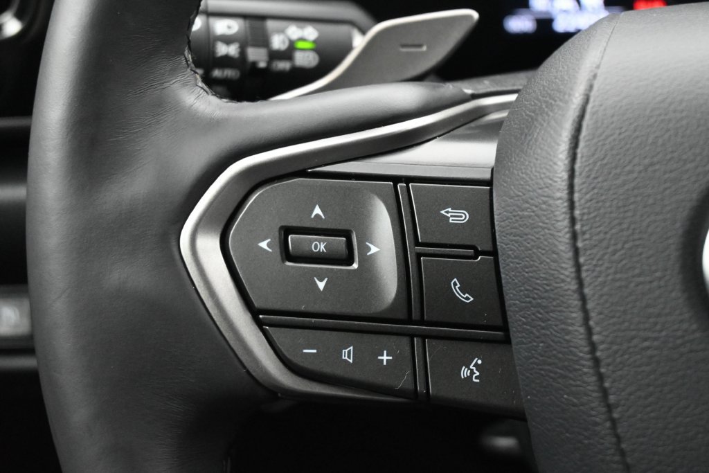 Used 2025 Lexus NX 250 FWD w/ Cold Area Package image 6