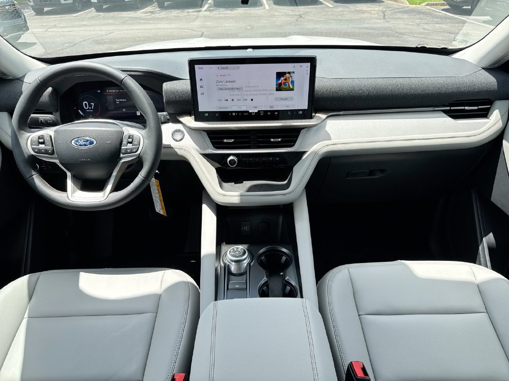 New 2026 Ford Explorer Active w/ Active Comfort Package AWD/4WD image 13