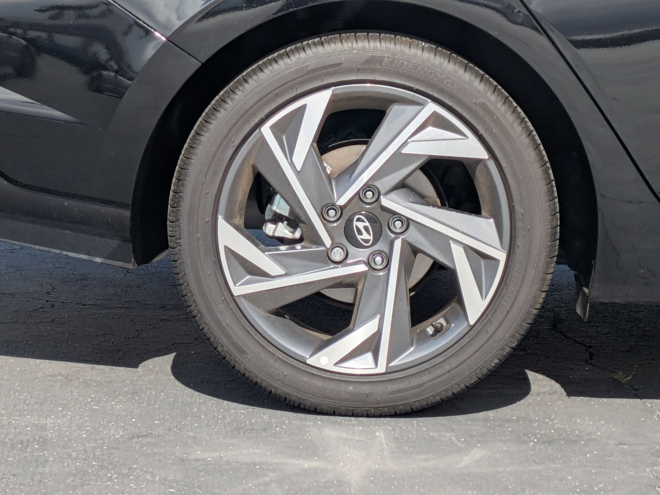 Certified 2025 Hyundai Elantra SEL FWD image 10