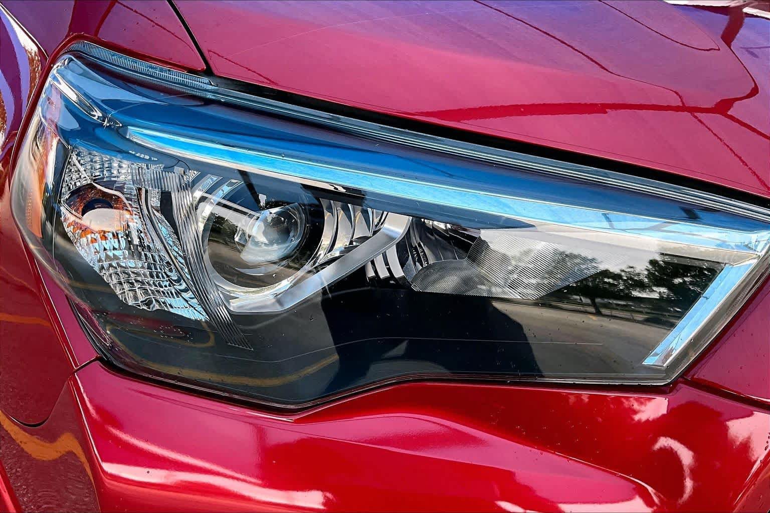 Used 2023 Toyota 4Runner Limited AWD/4WD image 27