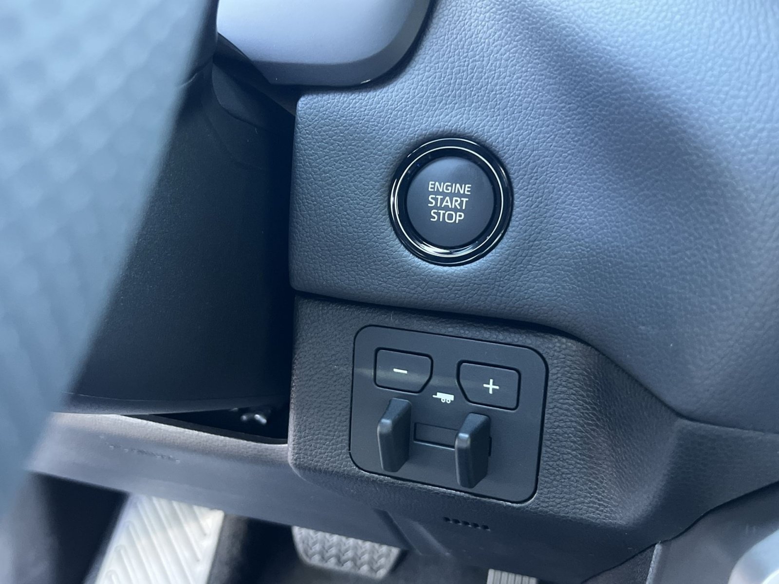 New 2026 Toyota Tundra Limited AWD/4WD image 27