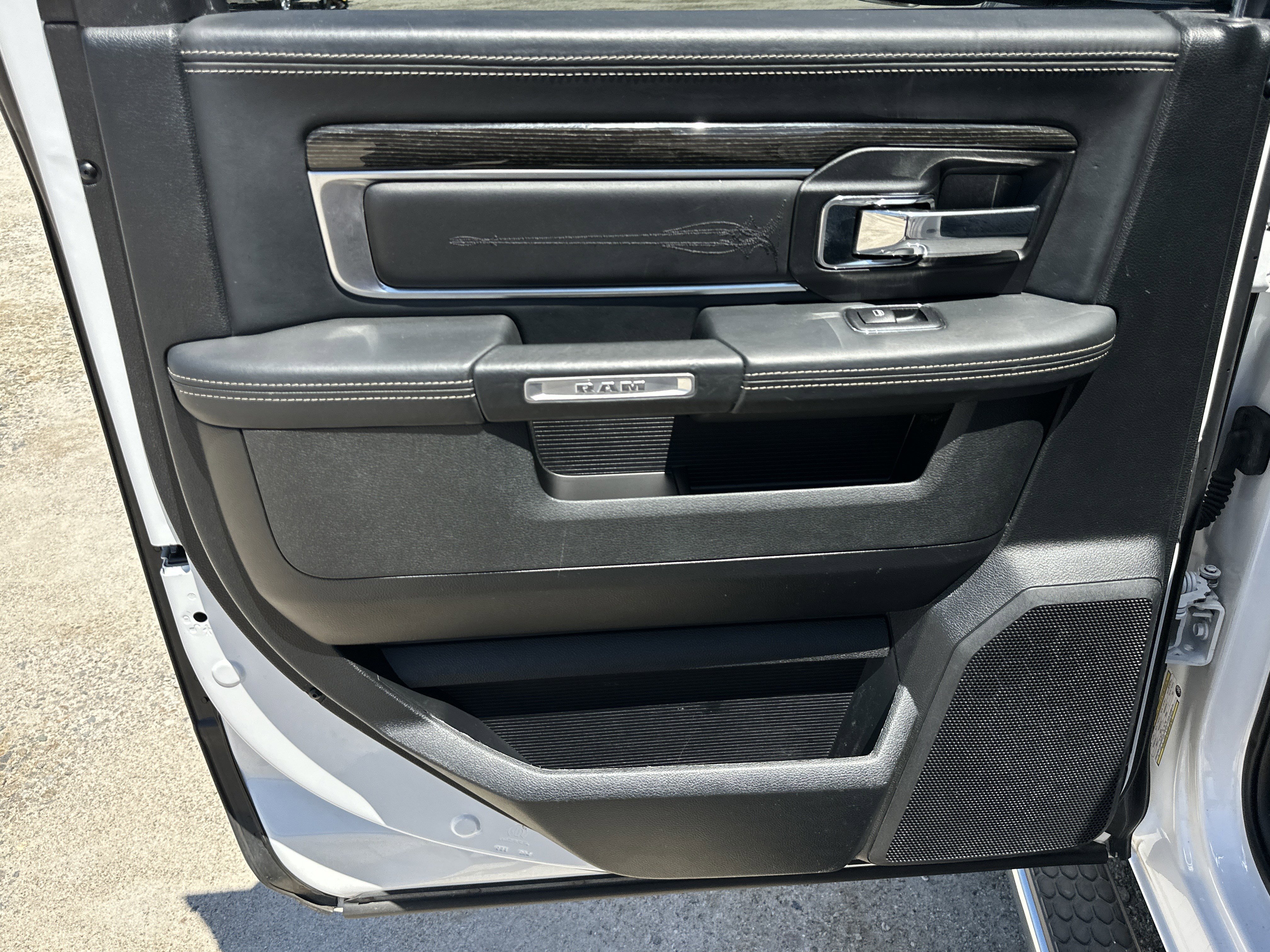 Used 2017 RAM 1500 Limited AWD/4WD image 22