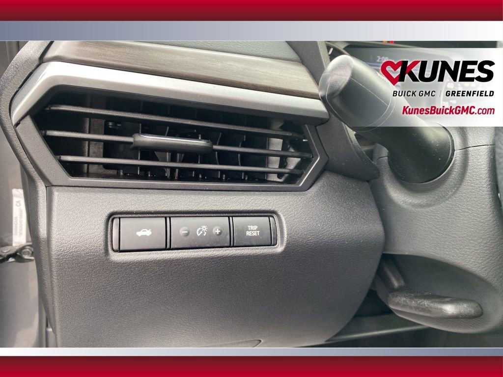 Used 2025 Nissan Altima 2.5 SV image 29