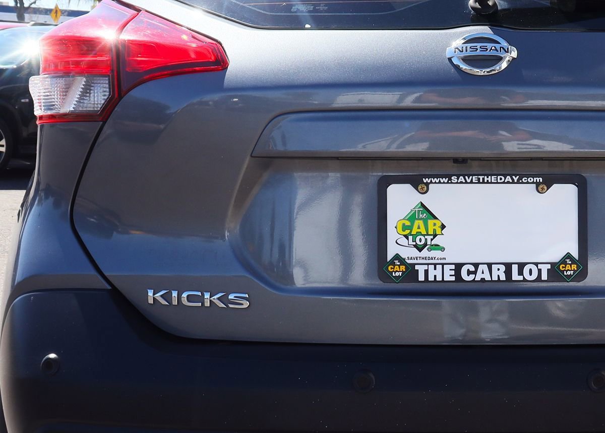 Used 2020 Nissan Kicks SV FWD image 19