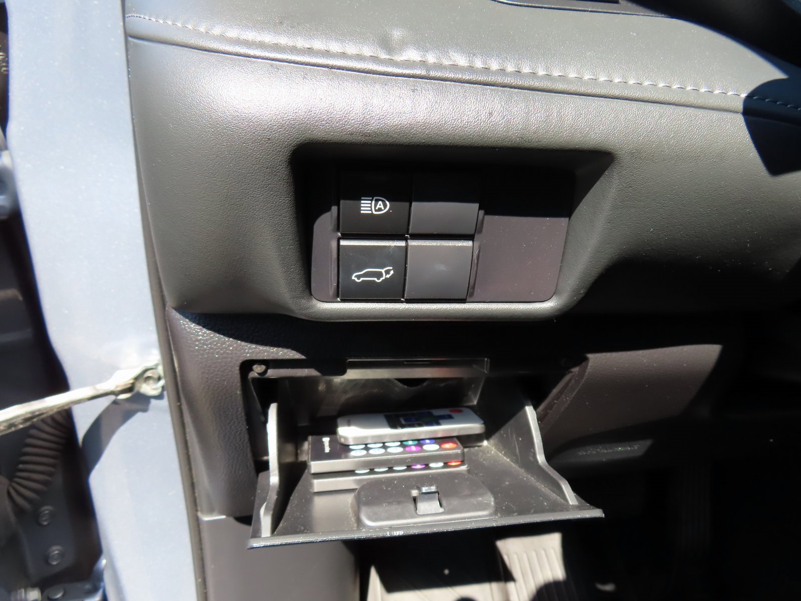 Used 2022 Toyota Highlander XLE image 15