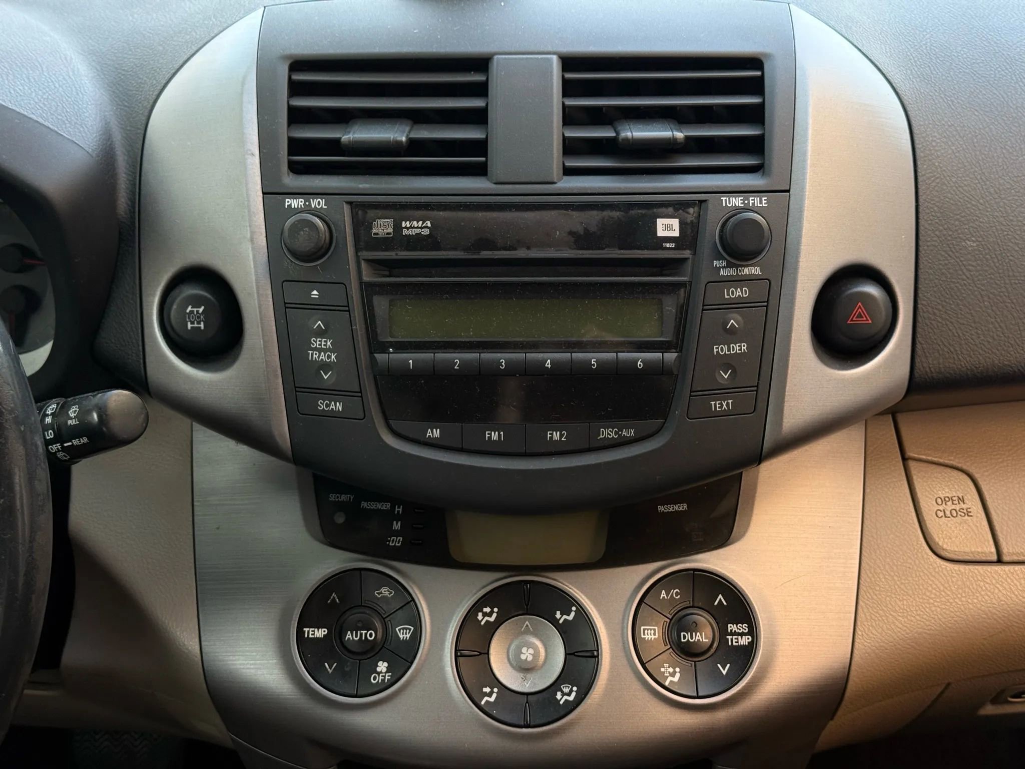 Used 2007 Toyota RAV4 Limited image 36