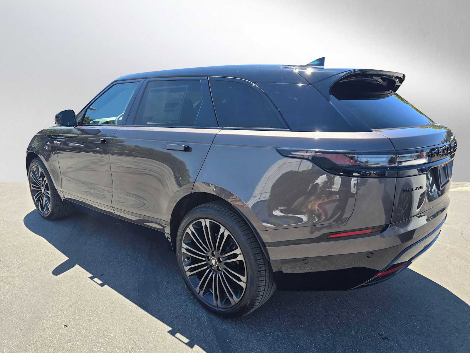 New 2026 Land Rover Range Rover Velar Autobiography AWD/4WD image 3