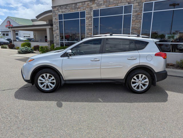 Used 2015 Toyota RAV4 Limited w/ Technology Package image 2