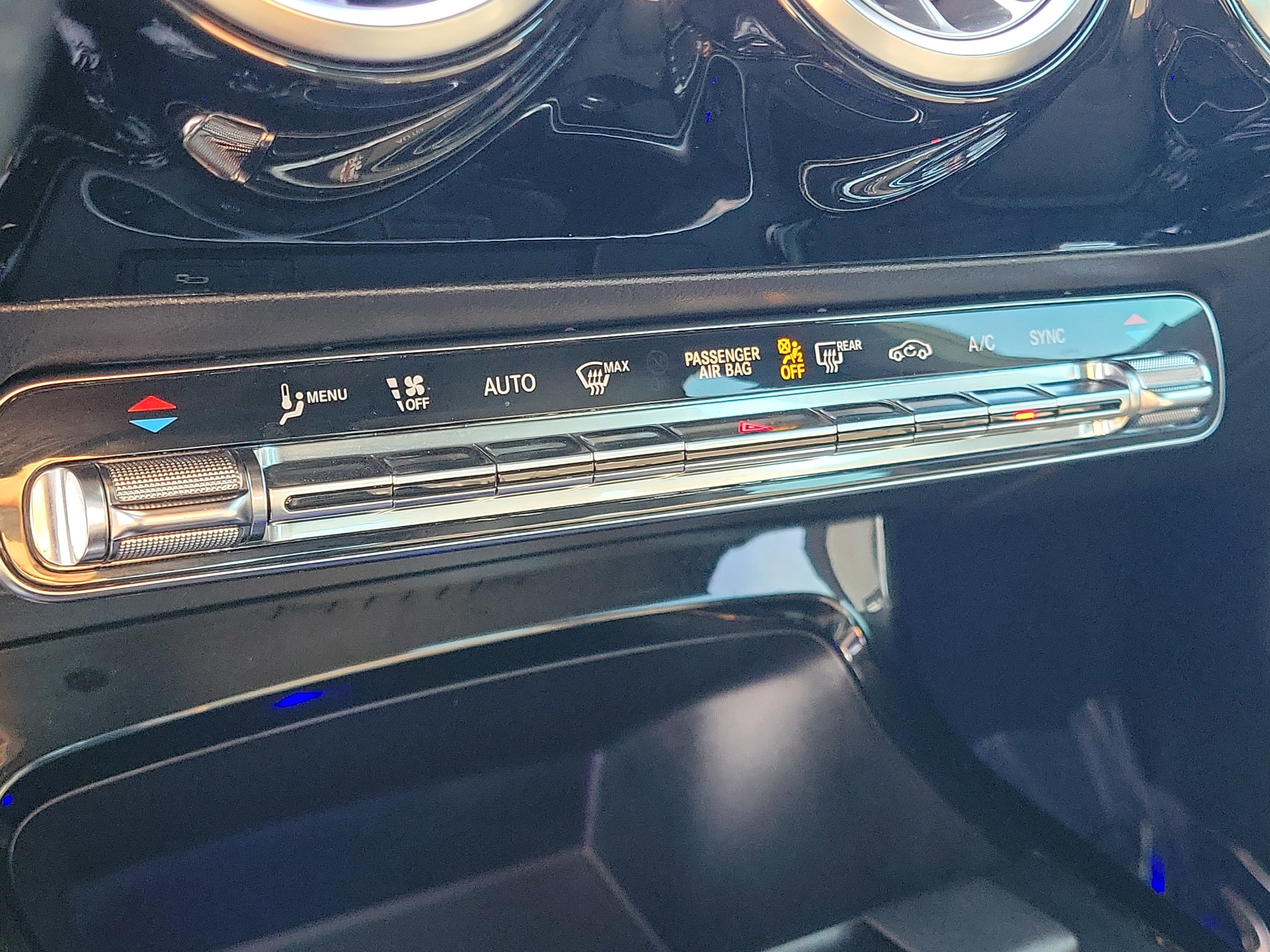 Used 2021 Mercedes-Benz CLA 250 image 28