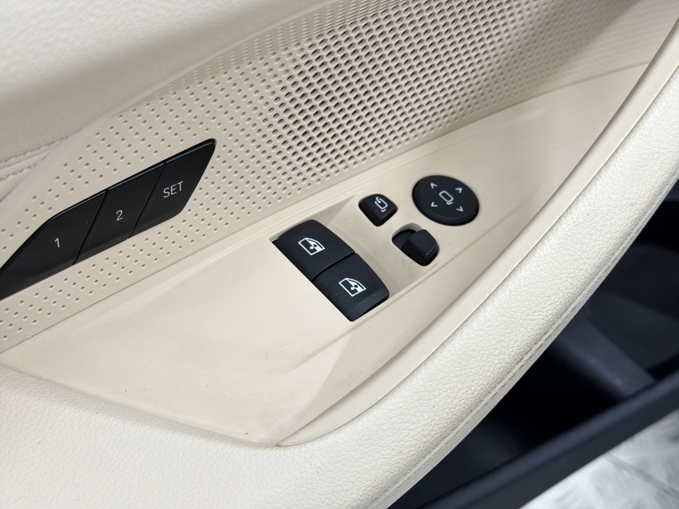 Certified 2023 BMW 430i Coupe w/ Convenience Package image 18