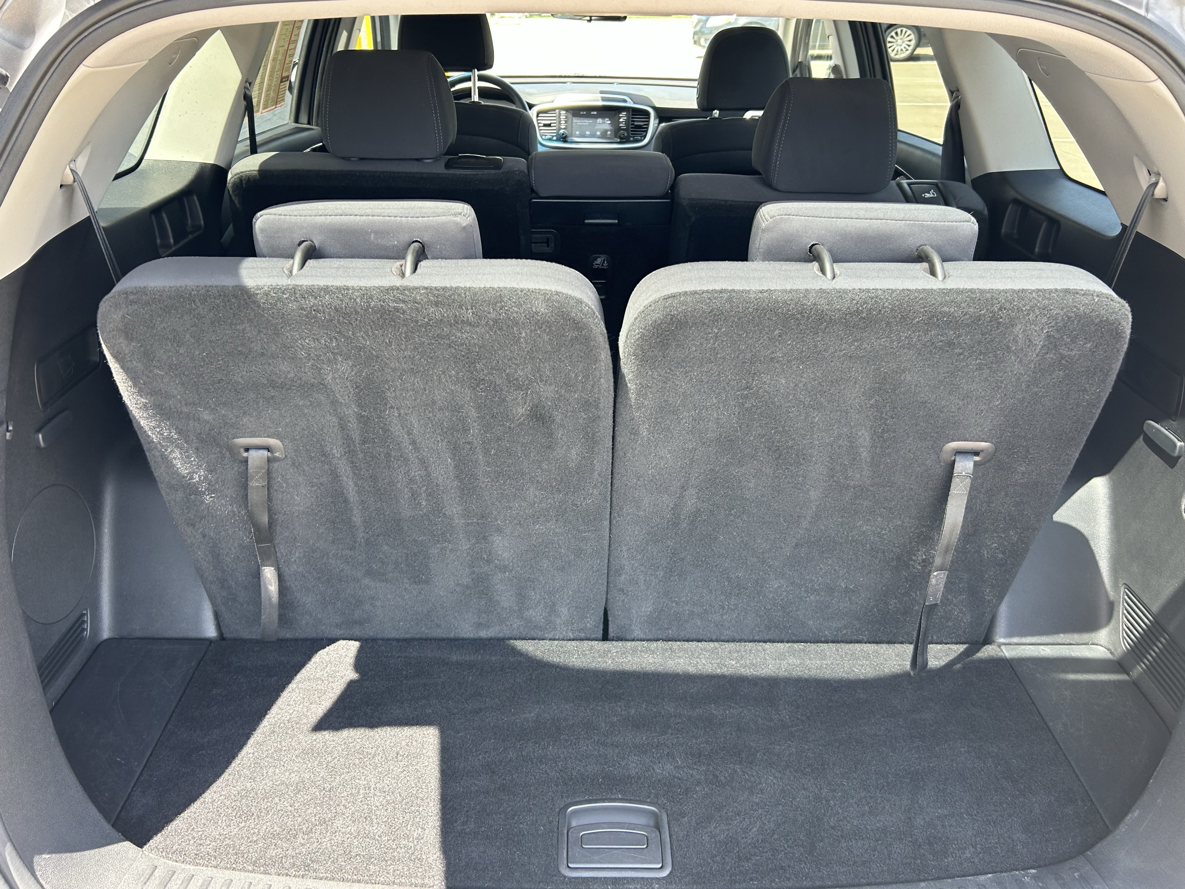 Used 2019 Kia Sorento AWD V6 image 22
