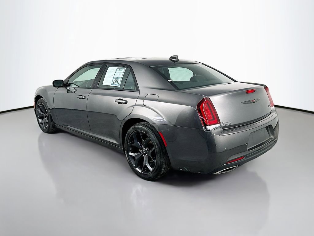 Used 2023 Chrysler 300 S RWD image 5