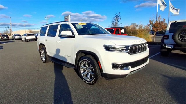 Used 2022 Jeep Wagoneer Series II image 2