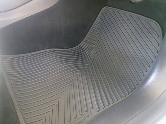 Used 2020 Tesla Model 3 Standard Range RWD image 35