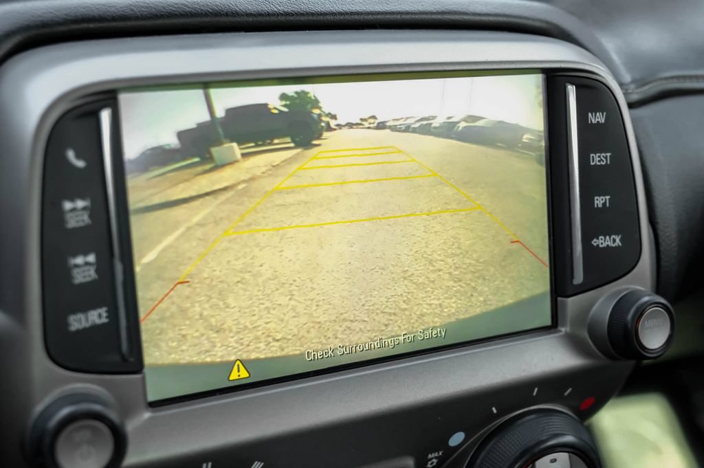 Used 2015 Chevrolet Camaro LT RWD image 23
