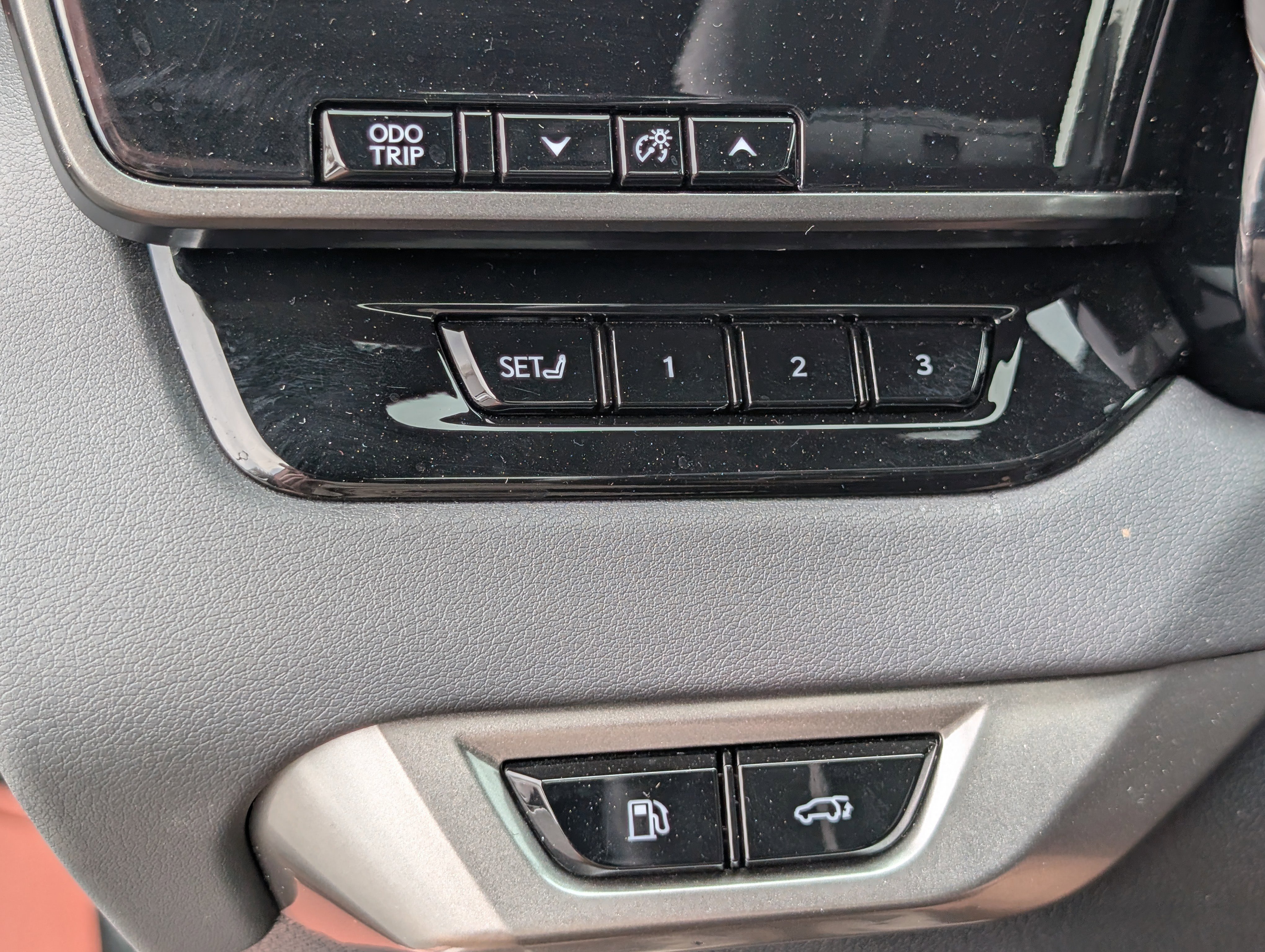 Used 2023 Lexus RX 350 Premium Plus w/ Accessory Package (Z1) image 22