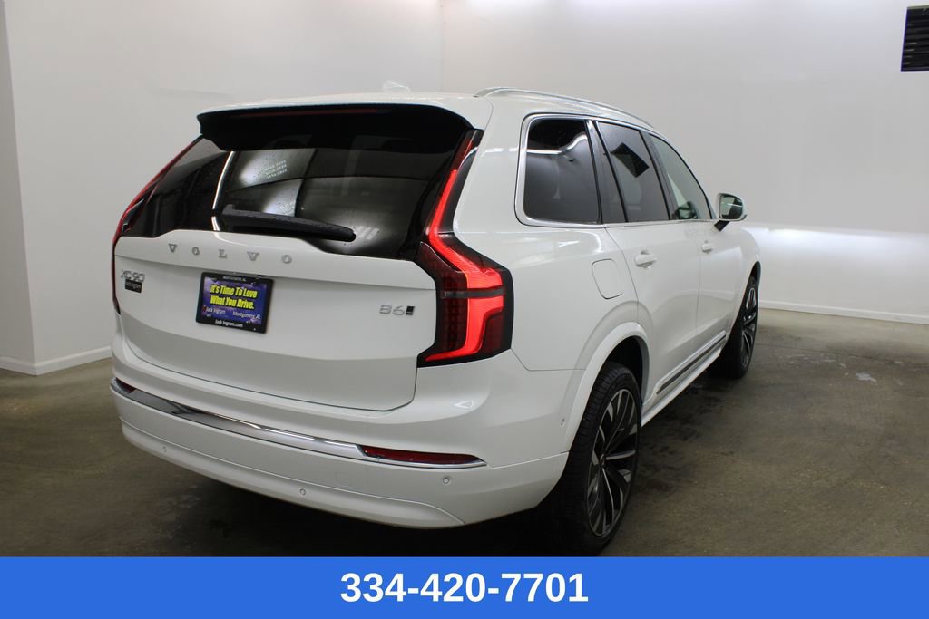 New 2026 Volvo XC90 B6 Plus w/ Protection Package image 4