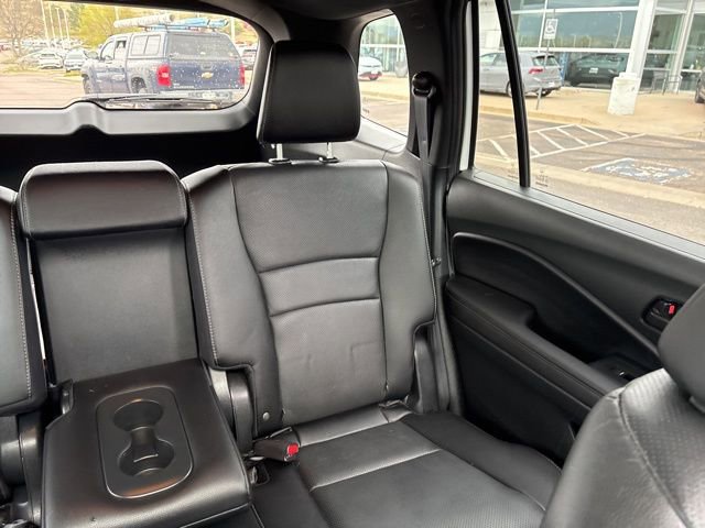 Used 2023 Honda Passport EX-L image 16