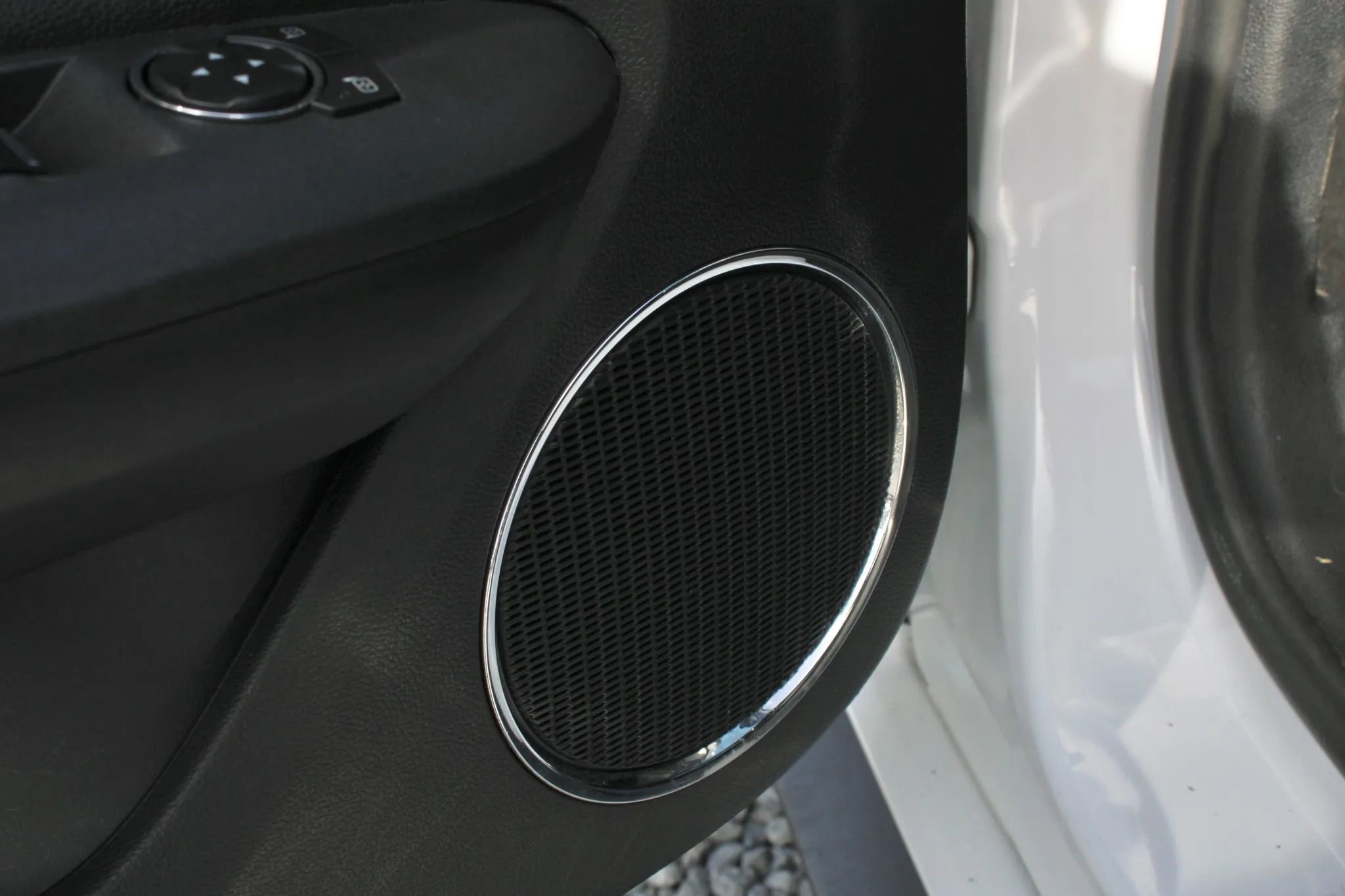 Used 2017 Ford Mustang Premium image 16