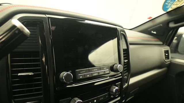 Used 2021 Nissan Titan PRO-4X w/ Pro-4x Convenience Package AWD/4WD image 18
