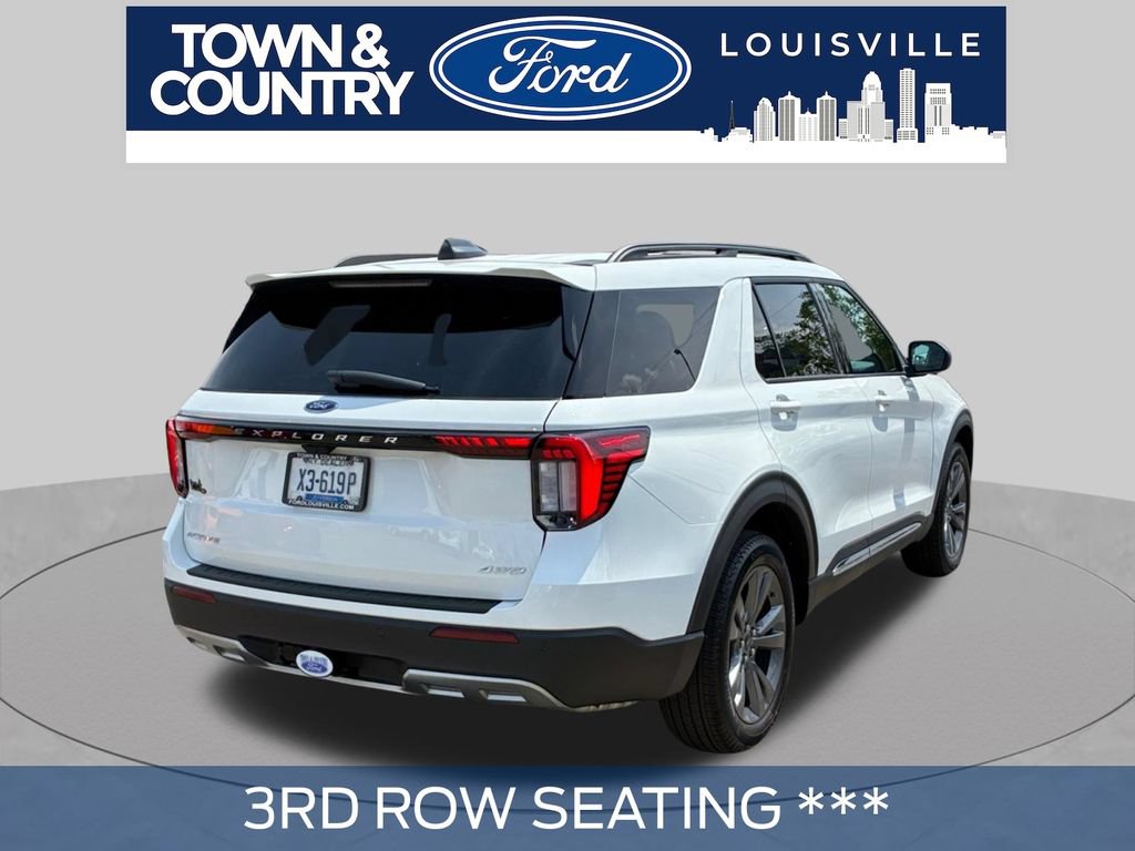 Used 2025 Ford Explorer Active w/ Active Comfort Package AWD/4WD image 3