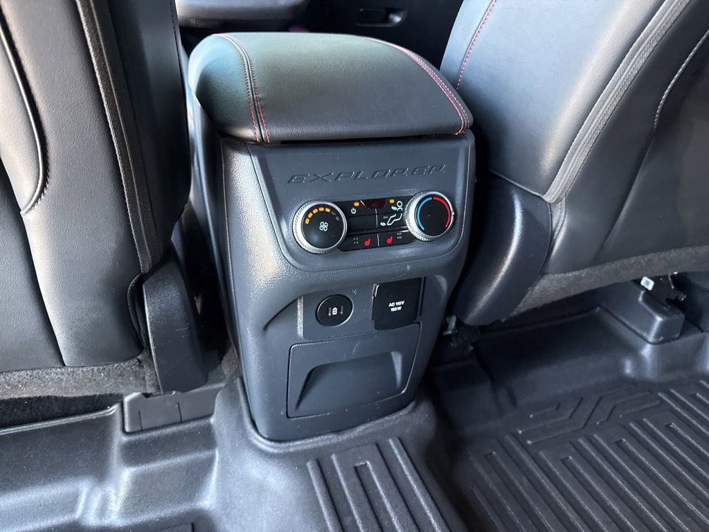 Used 2025 Ford Explorer ST AWD/4WD image 27