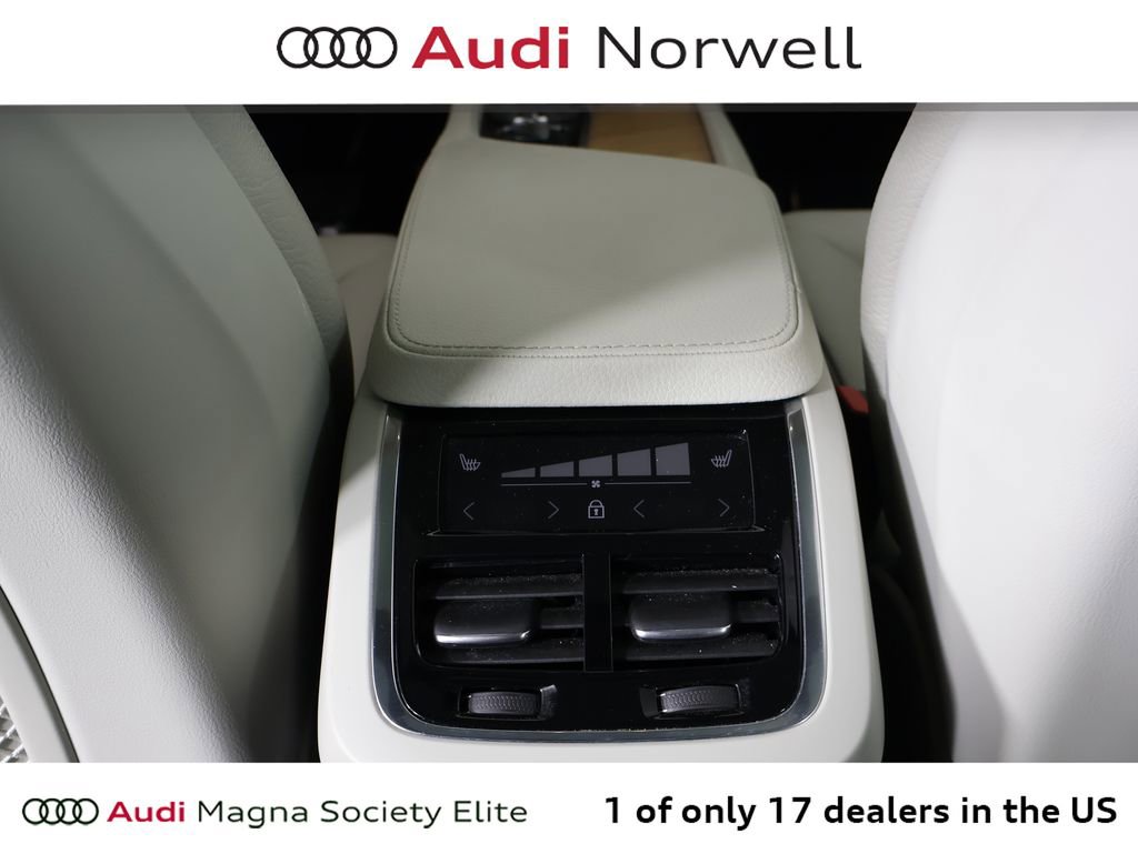 Used 2021 Volvo XC90 T6 Momentum image 26