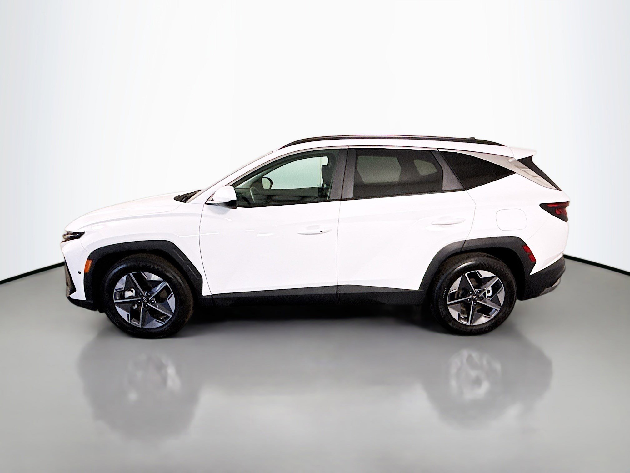 Used 2026 Hyundai Tucson SEL FWD image 6