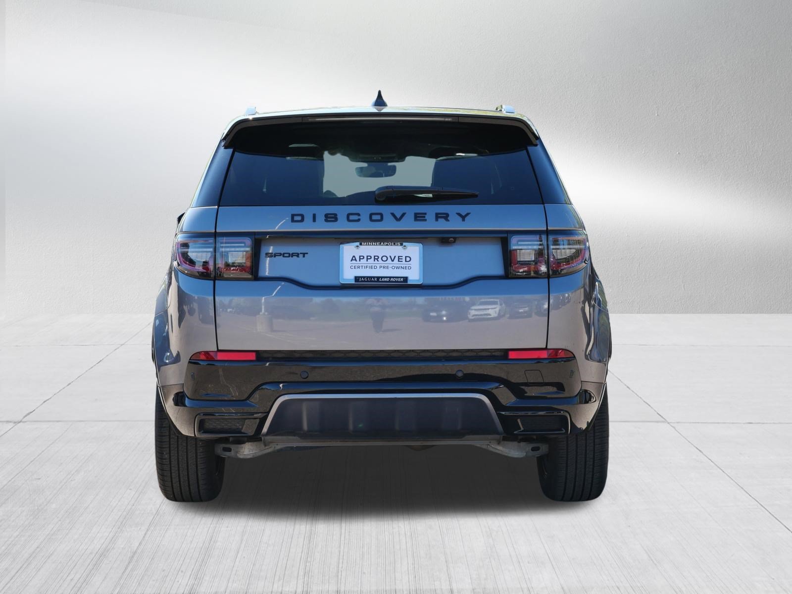 Used 2024 Land Rover Discovery Sport Dynamic SE AWD/4WD image 4