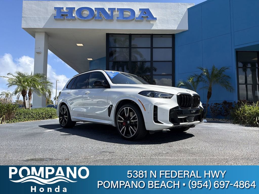 Used 2024 BMW X5 M60i image 1