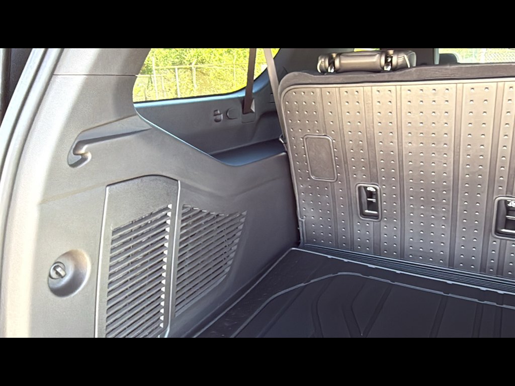 New 2026 Chevrolet Suburban Premier w/ Sun And Tow Package image 29