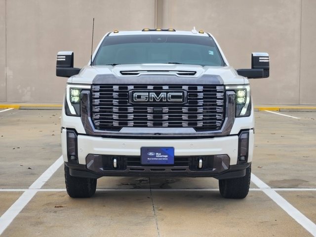 Used 2024 GMC Sierra 2500 Denali Ultimate image 2