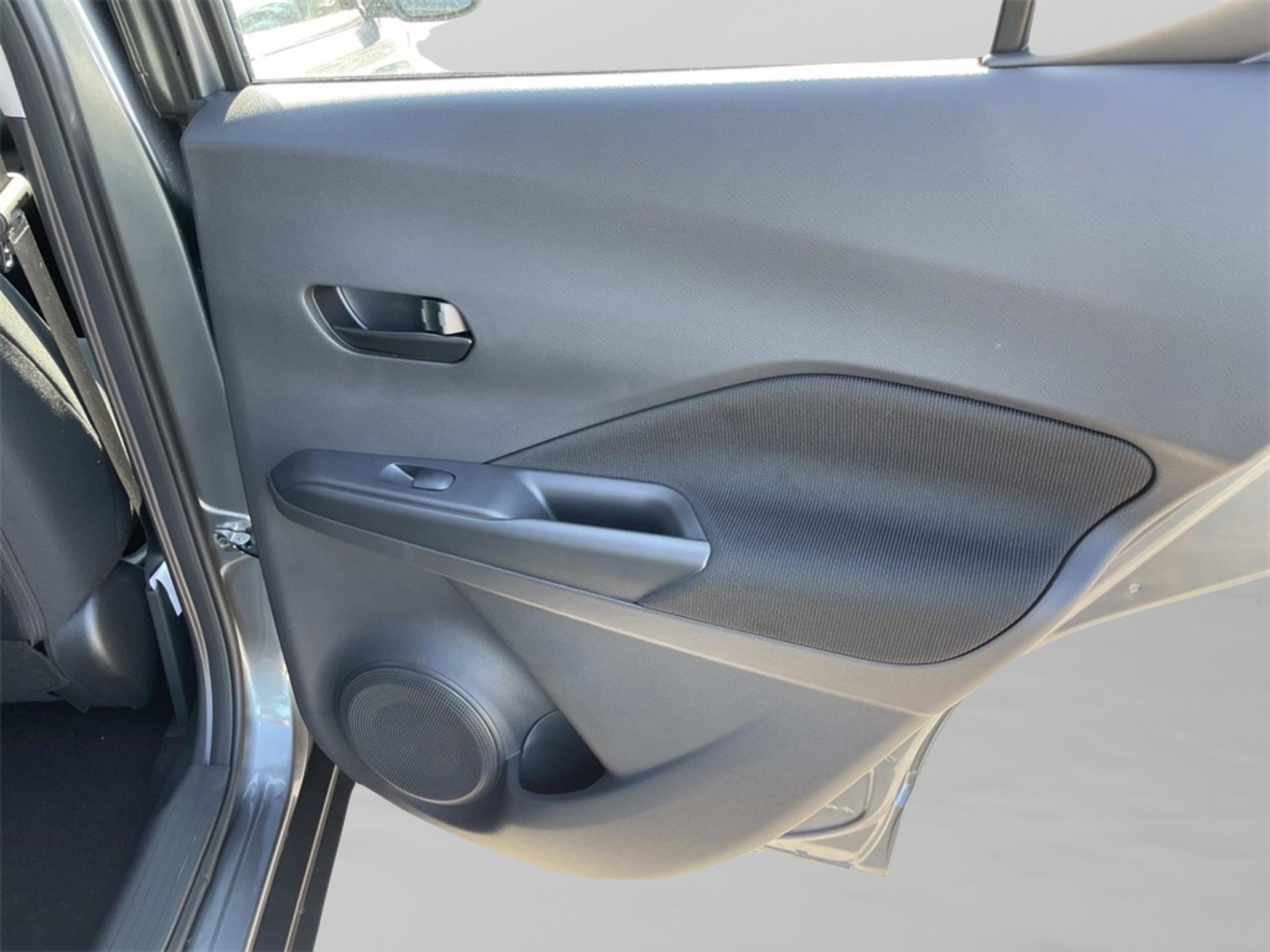 New 2025 Nissan Kicks Play S FWD image 25