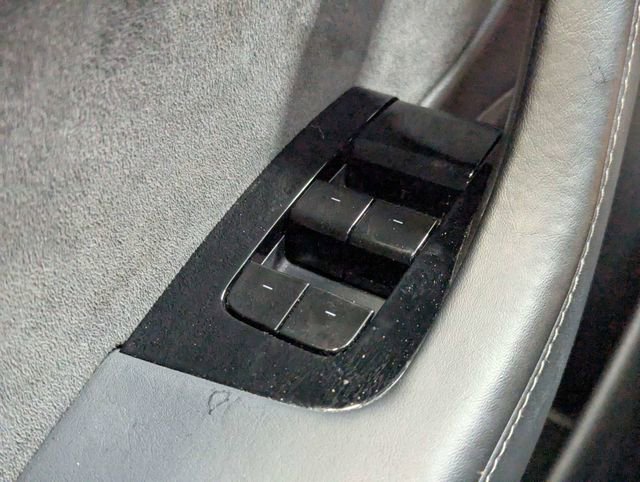 Used 2019 Tesla Model 3 Performance image 17