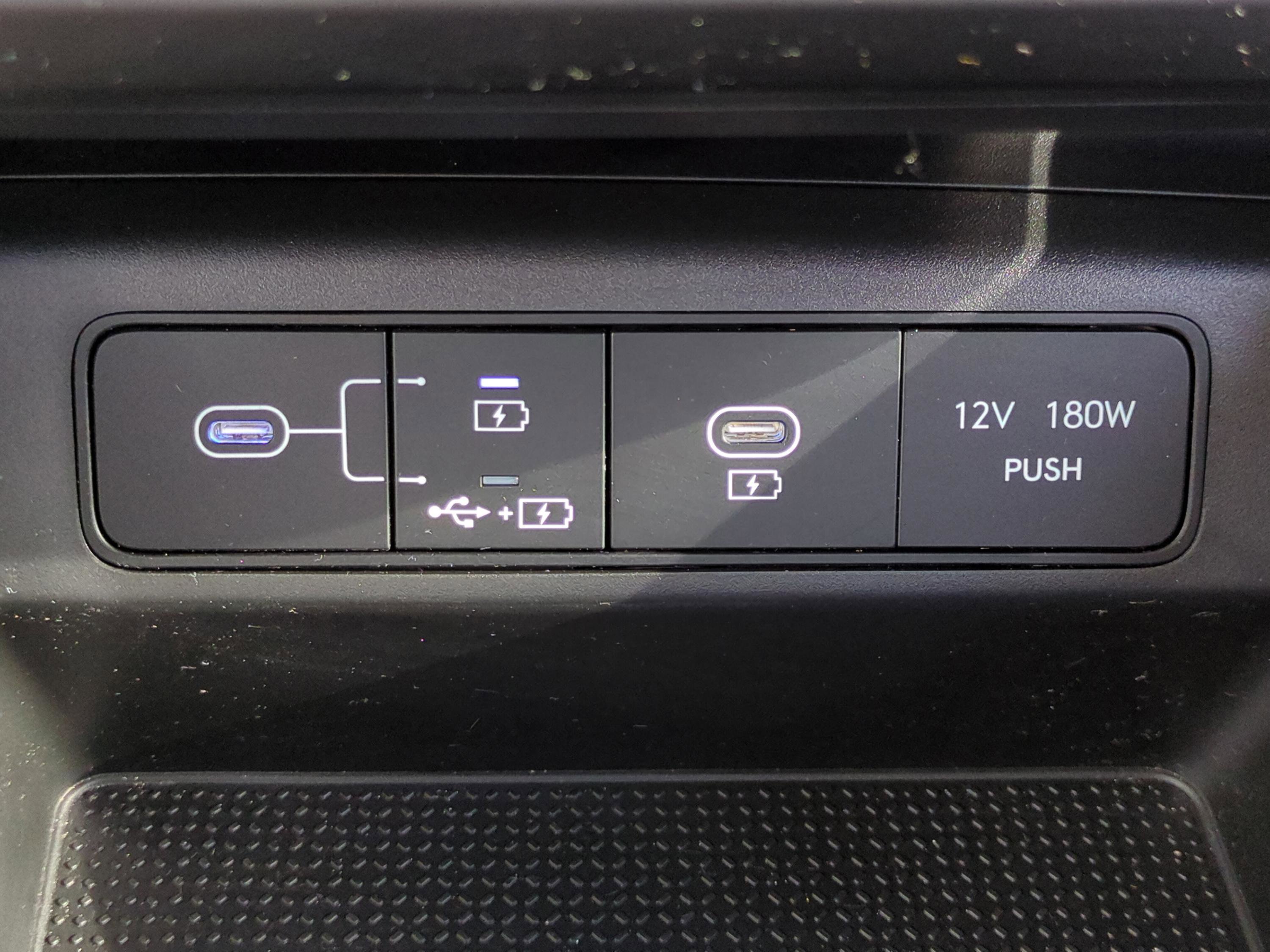 Certified 2025 Hyundai Tucson SE image 16