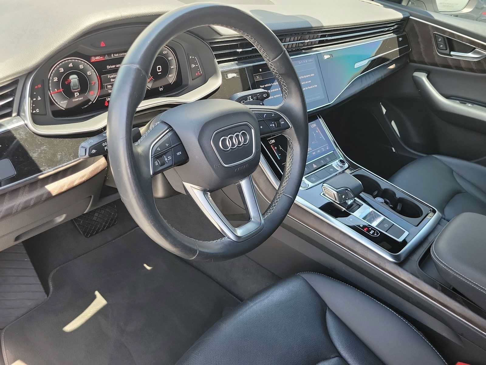 Used 2021 Audi Q8 Premium Plus w/ Premium Plus Package AWD/4WD image 2