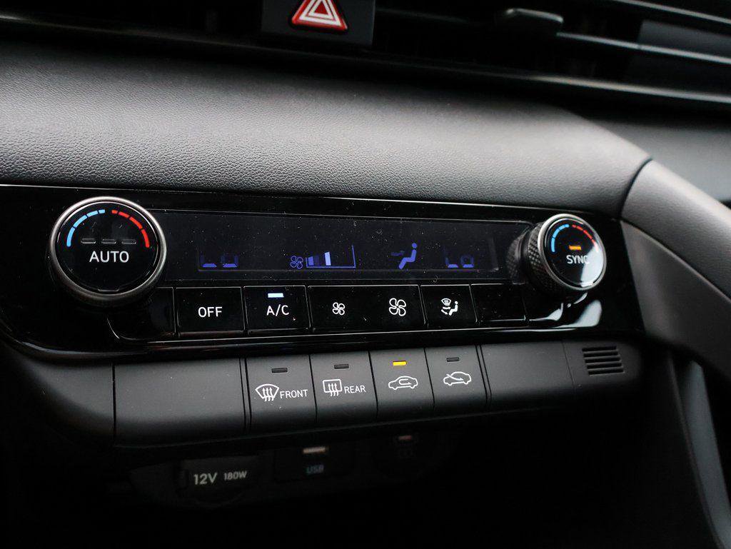 New 2025 Hyundai Elantra Sport image 36