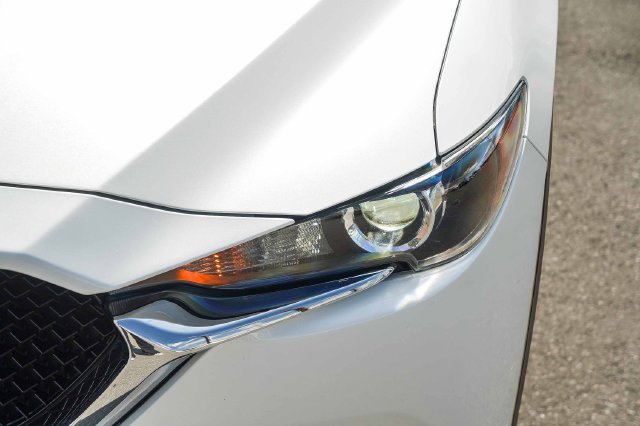 Used 2020 MAZDA CX-5 Touring FWD image 9