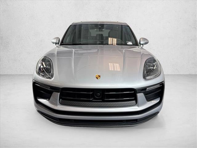 Used 2026 Porsche Macan AWD/4WD image 6