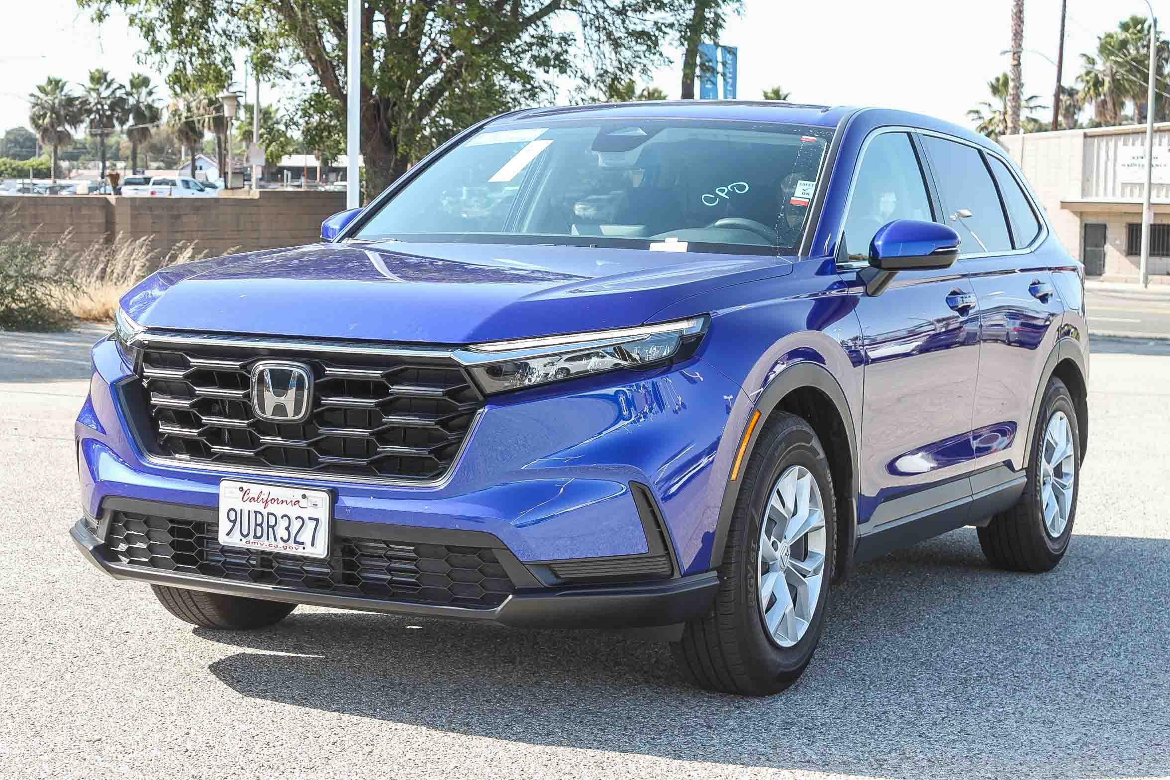 Used 2025 Honda CR-V LX image 3