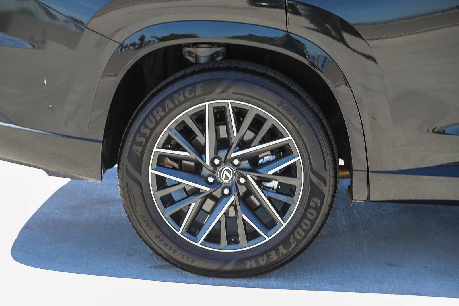 Used 2025 Lexus TX 350 AWD w/ Technology Package image 11