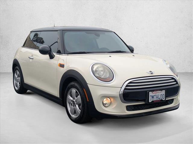 Used 2015 MINI Cooper 2-Door Hardtop image 3