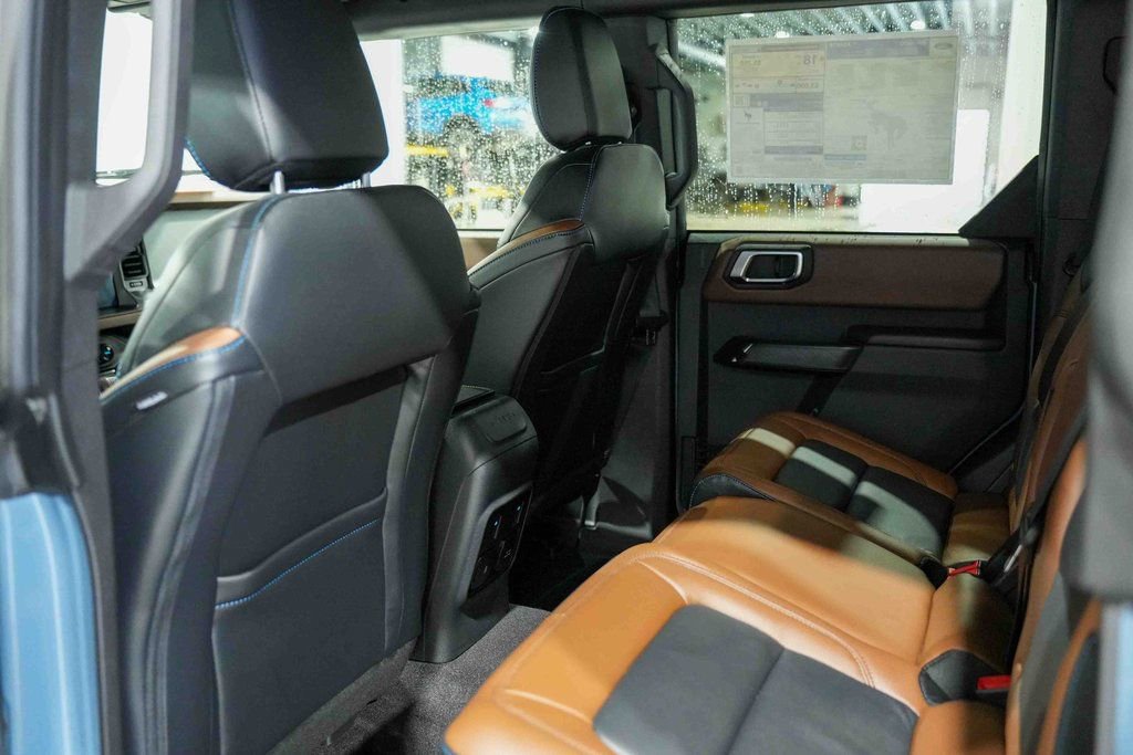 Used 2024 Ford Bronco Outer Banks w/ Sasquatch Package image 21