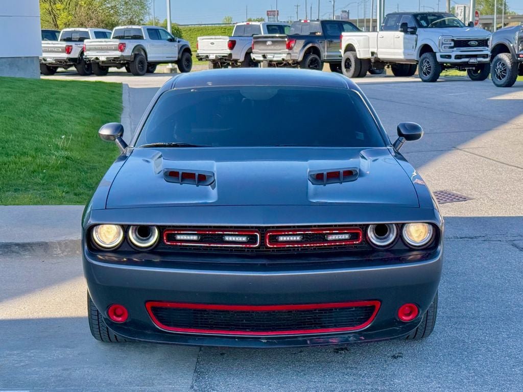 Used 2015 Dodge Challenger SXT w/ Sound Group RWD image 8