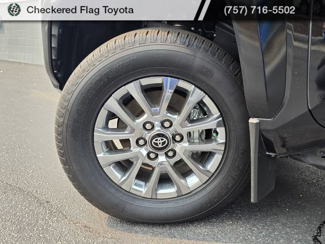 Used 2024 Toyota Tacoma Limited w/ Limited Package (LT) AWD/4WD image 13