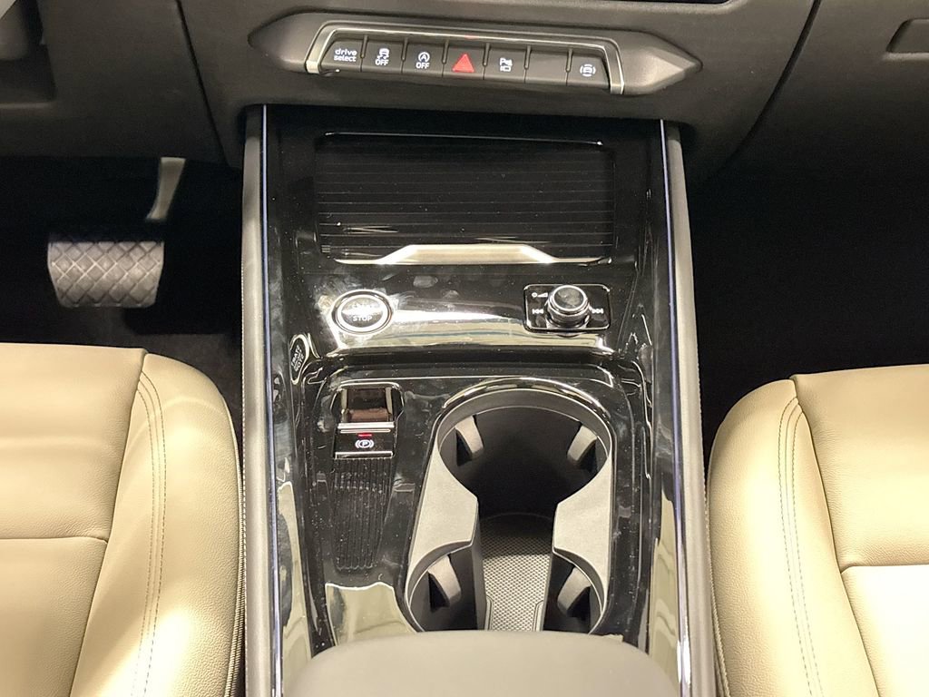 New 2026 Audi Q3 quattro 2.0T image 13
